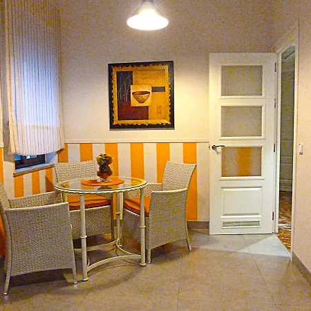 Eduardo Lucena 5, Mezquita * Córdoba